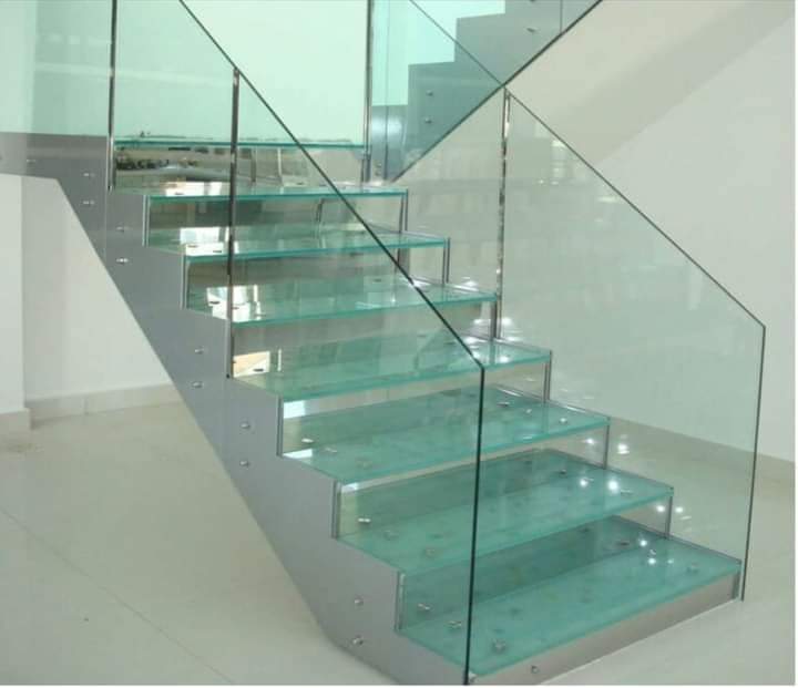 Stairs Glass and Aluminum in Makkah