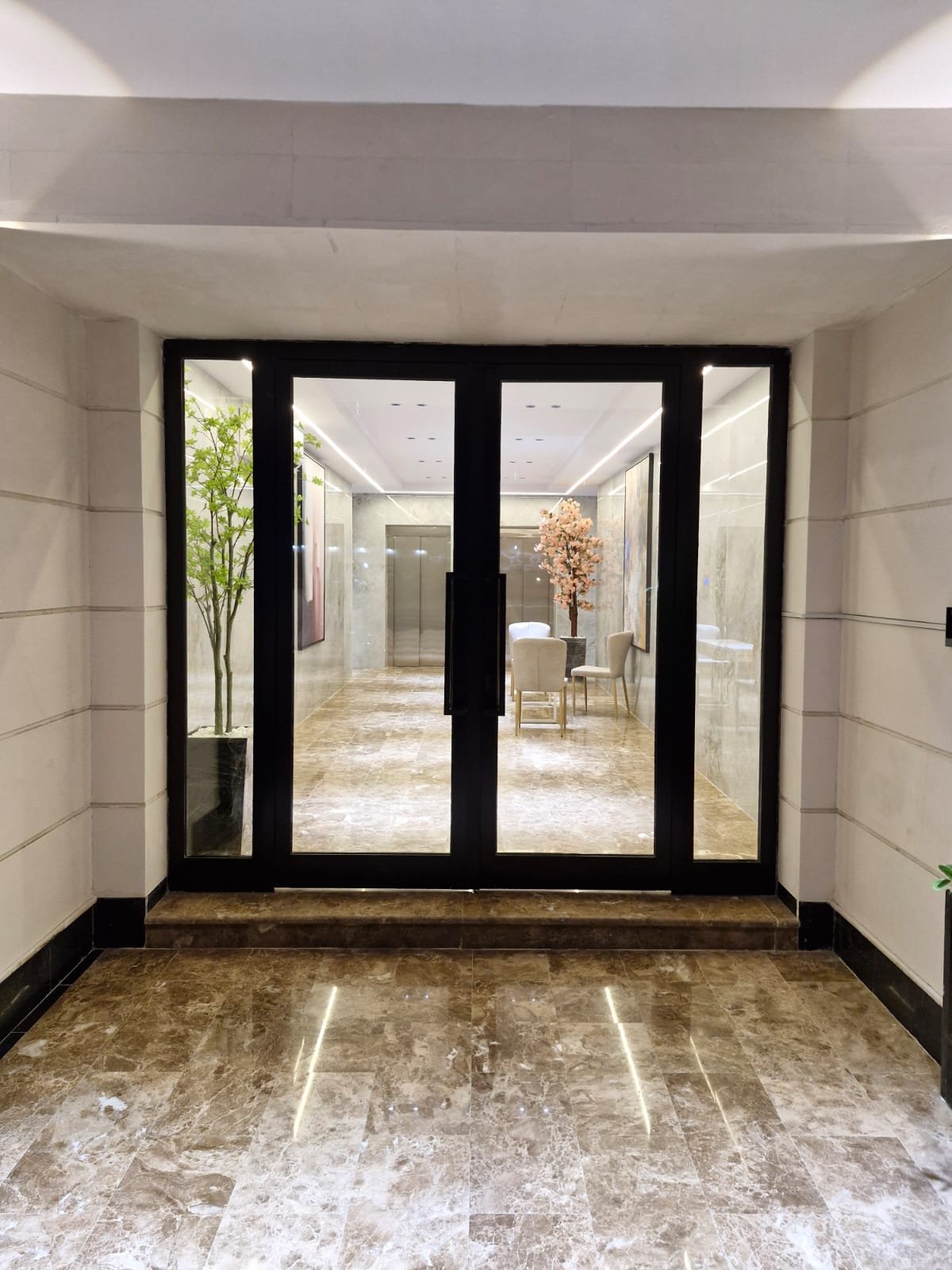 Aluminum Doors in Makkah